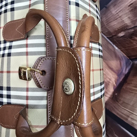 Burberry Haymarket Gentleman Doctor Style Boston Travel  Bag-Vintage EUC-COA - Picture 8 of 16